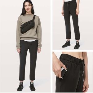 Lululemon On The Fly Pant Woven Black Pants Size 2 Inseam 27”